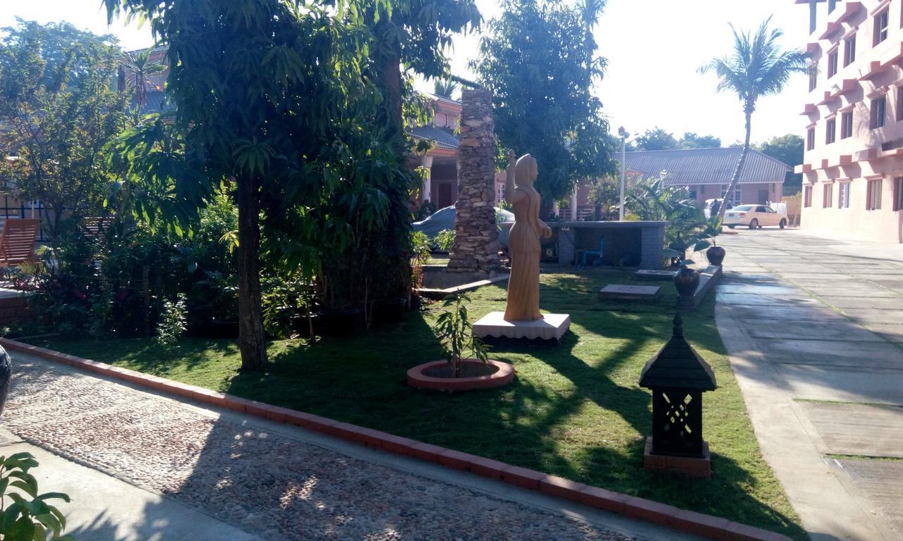 Hotel Juno Pakokku Exterior photo